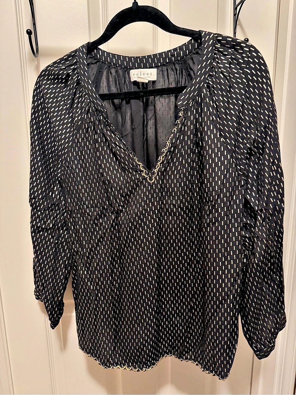 Velvet by Graham & Spencer Geometric Blouse in Black & Gold Like New